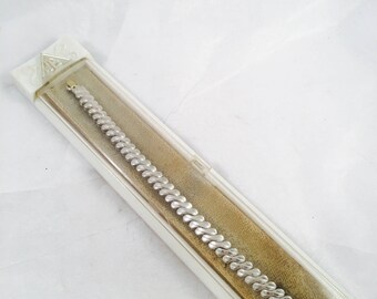 Vintage JB Champion Ladies Silver Tone Scissor Expansion Watch Band - W196