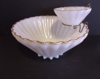 Vintage Anchor Hocking Fire King Rachael Milk Glass Chip & Dip Bowl, (# 618/28)