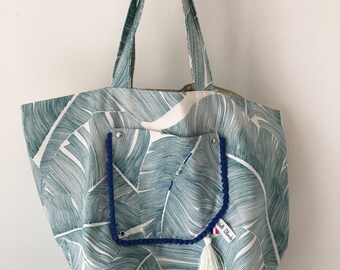 Large tote bag Pocket floral pattern with Pom Pom (Vegan)