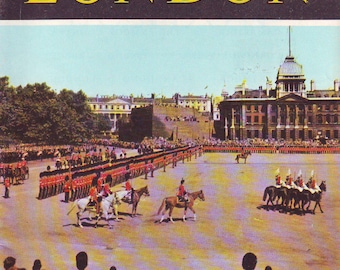 Vintage London Jarrold Colour Book. Contains 19 Pages of Photos and Text. Souvenir Booklet From Late 50s or 60s