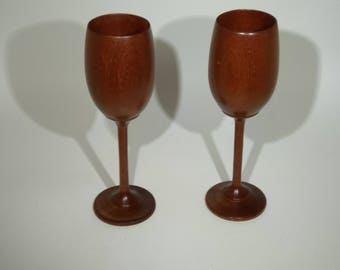 Sapeele wine goblet