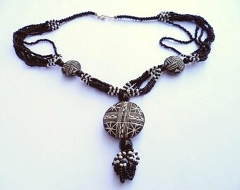 African necklace - clay pendant - nect16