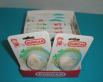Duncan Yo Yo Replacement String Packs you get 2 unopened from an old time display