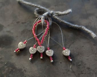 Heart Stitch Markers - (4 plus 1 Accent Marker)