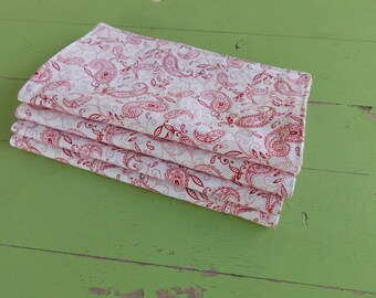 Everyday Cloth Napkins, Set of 4, White/Red Paisley