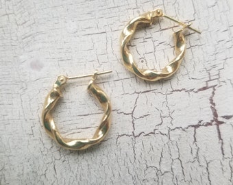 14KT Yellow Gold Hoop Earrings