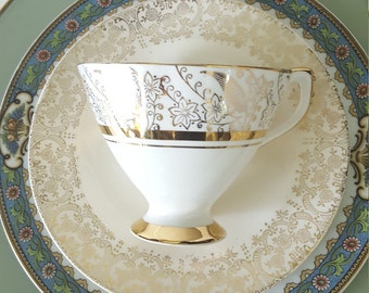 Vintage Mismatched China Place Setting For Dinner Party, Wedding, Luncheon, Tea Party, Brunch, Bridal Shower, Birthday Gift, 4 Pcs Set,