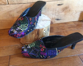 Vintage - shoe - shoes - mule - embroidery and beading - 90 - size 8 or 38