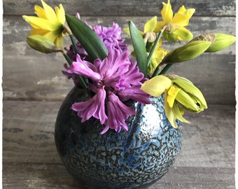 Height 13 cm ceramic stoneware ceramic planter or Vase stand