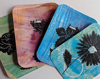 Small tuck-it pocket - dotted flower theme set of 4 - for art journal, travel journal, junk journal, smash journal, planner, mixed media