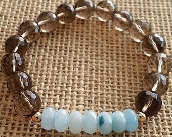 Aquamarine, Smoky Quartz, Gold plated beads, stretch bracelet