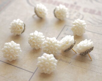 Ivory White Farmhouse Floral Flower Shabby Chic Antique Bronze Venetian Tuscan Vanilla Cottage Kitchen Bulletin Pushpin Thumbtack Decor Set