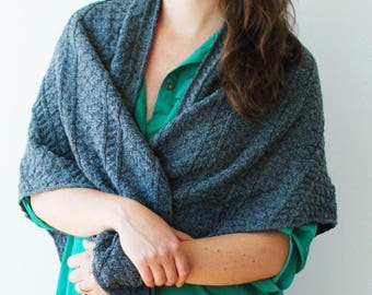Cuddle Shawl - Triangle