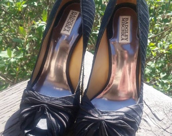 Badgley Mischka size 10W black heels
