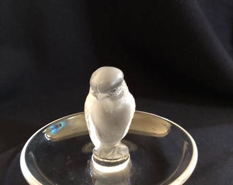 Vintage Mint Condition signed Lalique Crystal OWL Ring PIN DISH ~ "Rapace"