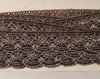 Trim 1 Yard Vintage Brown and White Scalloped Lace