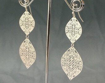 Moroccan Silver Lace Filigree Earrings, Bohemian style earrings, Lace Earrings, Spanish Style Boho Jewelry, Bridesmaid Earrings