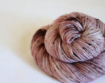 Blackberry Mousse - House Wren - 85/15 superwash merino/ nylon tweed sock yarn