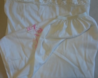 Half Slip Petticoat from the 1960s (size Small 8-10 Aus/UK & 4/US)