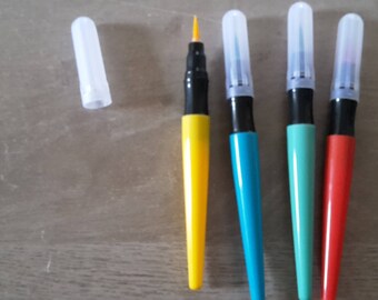 Felt yellow marker brushes