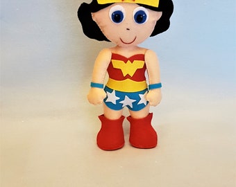 Wonder Woman, powerful woman, superheros, stoffed doll, personalized gift, comic doll collectible, comic doll. made in Italy
