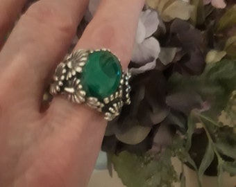 Sterling silver ornate Malachi ring, size 9