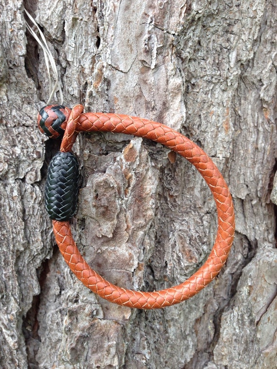 8-string Kangaroo Bracelet with Solid Leather Core 01