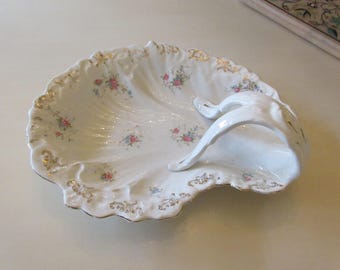 ANTIQUE SERVING DISH with Handle