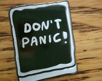 Don't Panic! Hitchhikers Guide to the Galaxy Rare Hat Pin