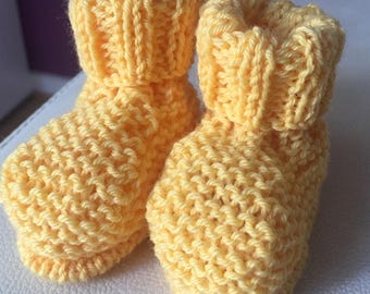 Newborn - 3 months knitted apricot hand knitted baby booties