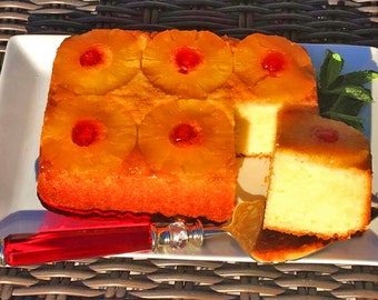 Pineapple Upside-Down Cake ( 8in x 6in) 12 servings