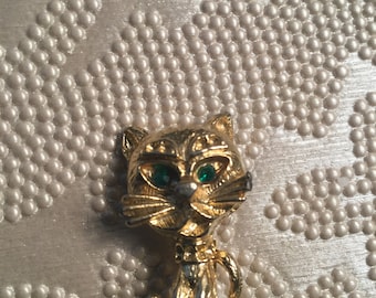 Vintage Green Eyed Kitty Cat pin -Gold tone