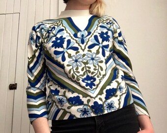 70's floral funnel neck sweater