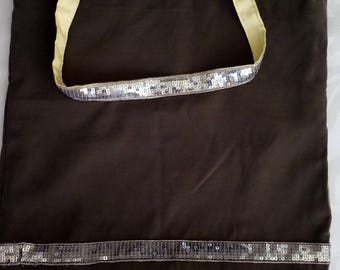 Tote bag color taupe, yellow and silver