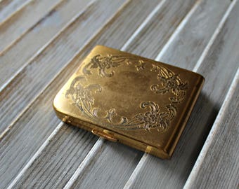 Vintage. Elgin American. Gold. Compact.