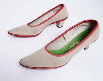 60s Suede Leather Pumps Red Suede Sewn Sole Bone leather Pointed Toe Pumps Low Heel 8// 96