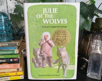 Julie of the Wolves - Jean Craighead George - 1972 - Hardcover - Vintage Children's Book