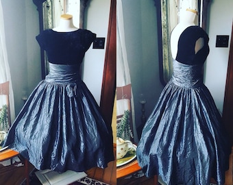 50s Style Silver Satin Taffeta Dress, Black Velvet Dress, 80s does 50s, Prom Dress, Size Small Medium, Formal Dress, Full Circle Swing Dress