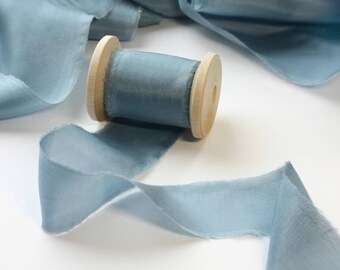 Gray Blue Silk Ribbon / Dusty Blue Hand dyed silk ribbon / 2.5 yards /Bouquet Ribbon /Ribbon with Spool /Wedding Ribbon, Bouquet Wrap, Gift