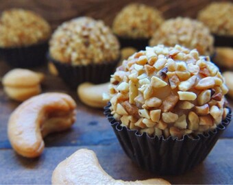 32x Brigadeiros, Gourmet Brazilian Truffle made with Belgian Chocolate,Edible gift, gluten free with nuts