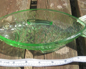 Ankerglas Bernsdorf Green Fish Dish Vintage Pressed Glass