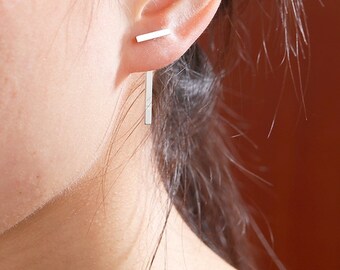 Silver earrings consisting of 2 rectangles, 2 wearing styles in silver or gold