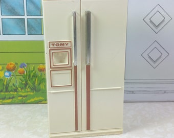 TOMY REFRIGERATOR, 1970's to 1980's, Hard Plastic, 1:18 Lundby Scale, Smaller Homes & Garden, Vintage Dollhouse Furniture