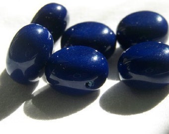Vintage Dark Blue Puffy Lucite Beads bds160