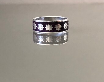 Vintage Taxco Mexican Sterling Silver and Enamel Sun Ring