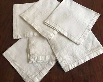 Vintage White Linen Napkins, Set of 6, Hem Stitched White Table Linens, Serviettes, Shabby Chic Table Setting, Holiday Wedding Shower Gift
