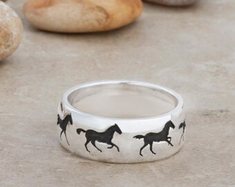 Galloping Horse Ring Laser Engraved