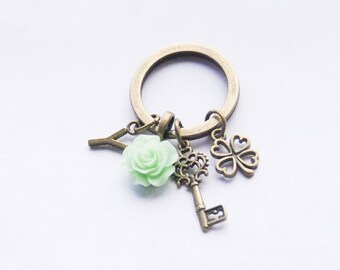 St. Patrick's Day Gift, St. Patrick's Day Keychain, Lucky Keychain, Shamrock 4 Leaf Clover Keychain, Irish Monogram Keychain, Romantic Gift