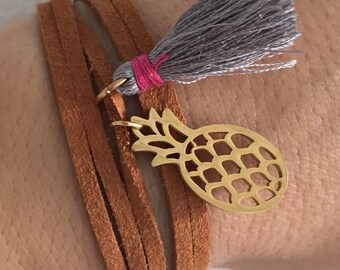 Gold pineapple wrap bracelet