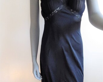 1960s Vintage Full Slip Black Nylon Accordion Pleats and Lace Size Small
